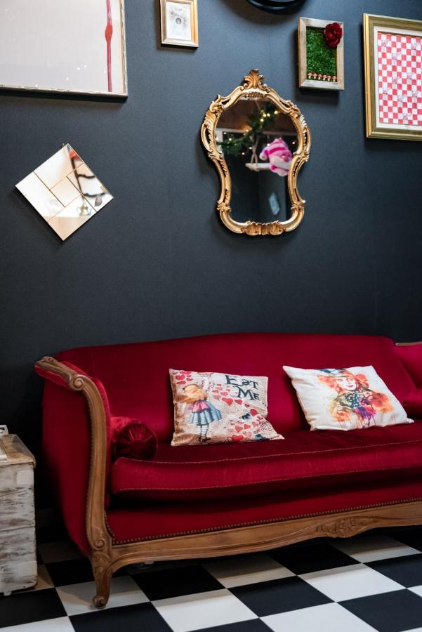 Insolite Alice In Wonderland Gujan-Mestras Eksteriør bilde