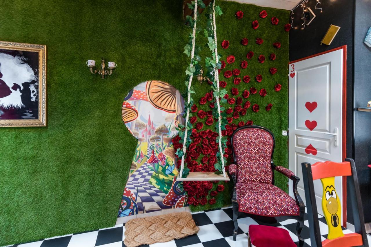 Insolite Alice In Wonderland Gujan-Mestras Eksteriør bilde