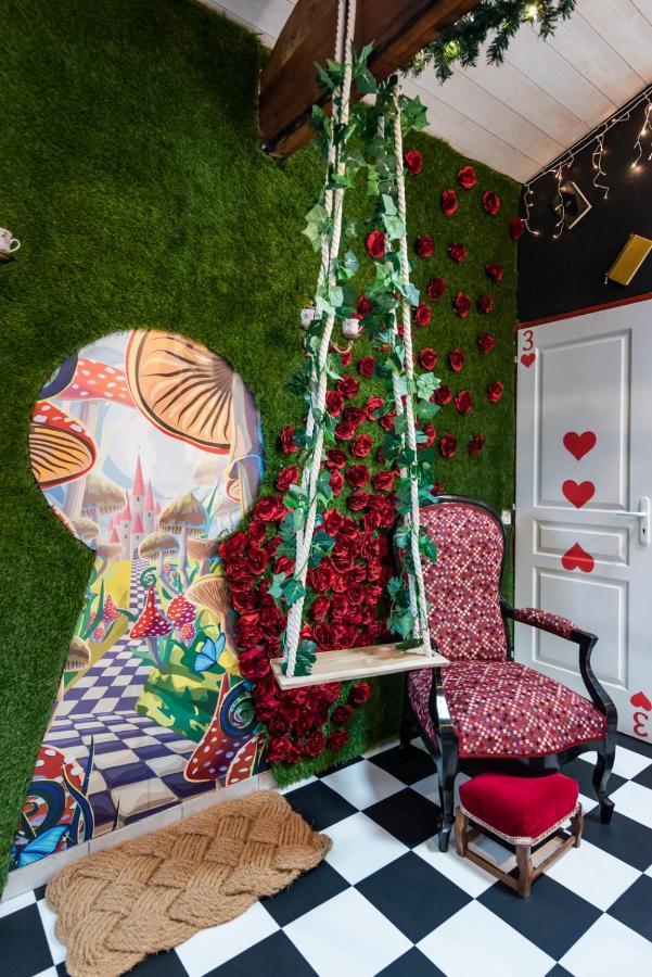 Insolite Alice In Wonderland Gujan-Mestras Eksteriør bilde